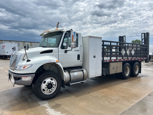 2014 International Workstar 7400 6x4 6x4 Flatbed Truck
