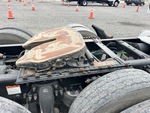 4 Underbody - Truck with 