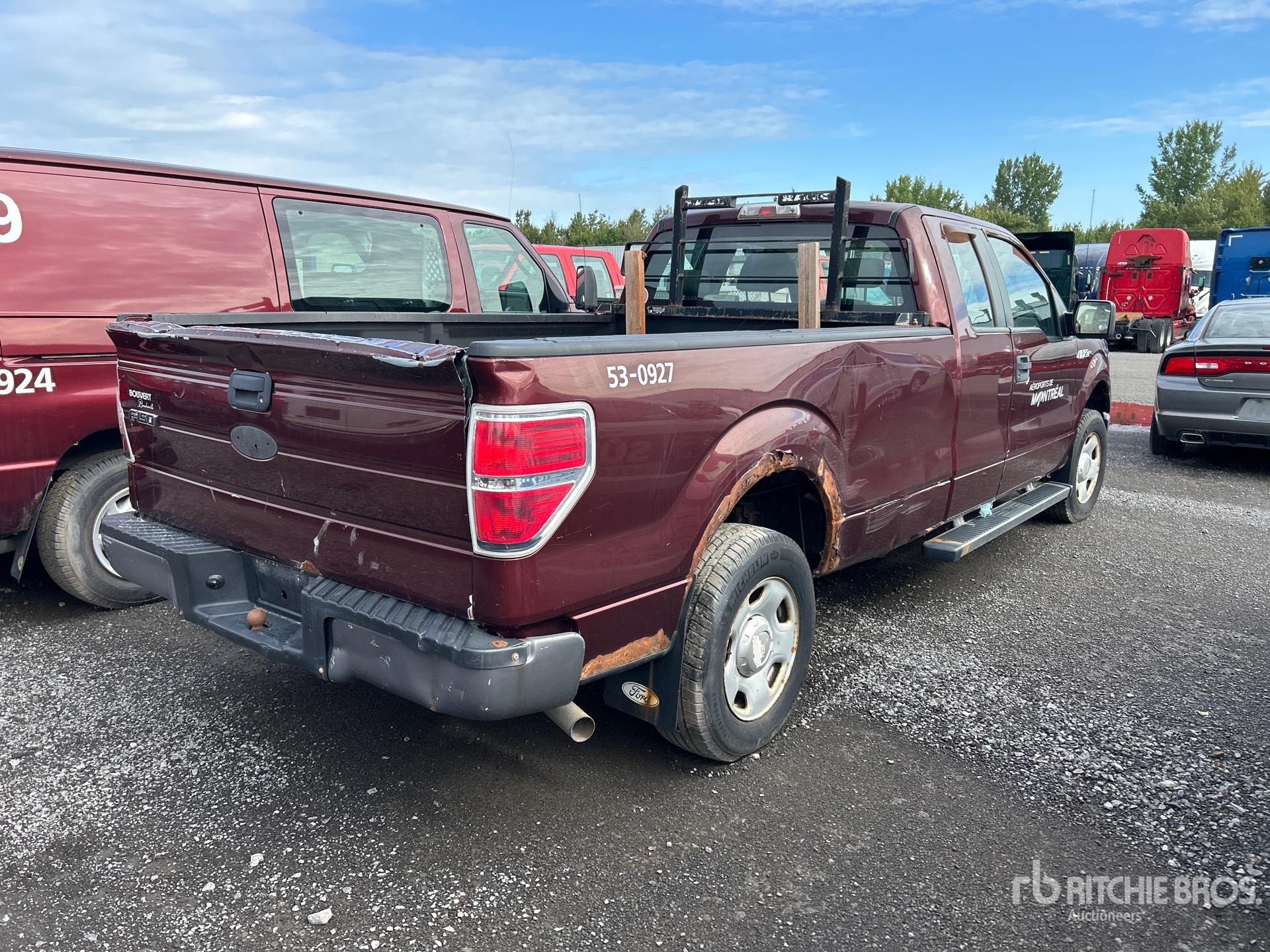General Appearance with Picture, Right Rear Corner
