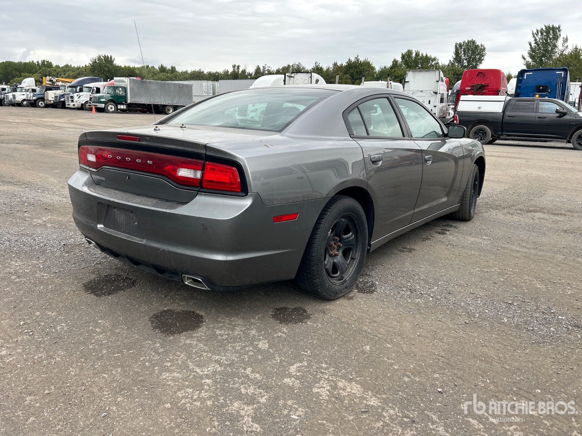 General Appearance with Picture, Right Rear Corner