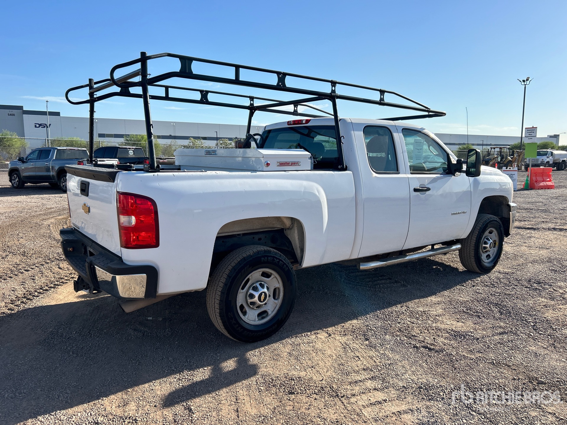 General Appearance with Picture, Right Rear Corner