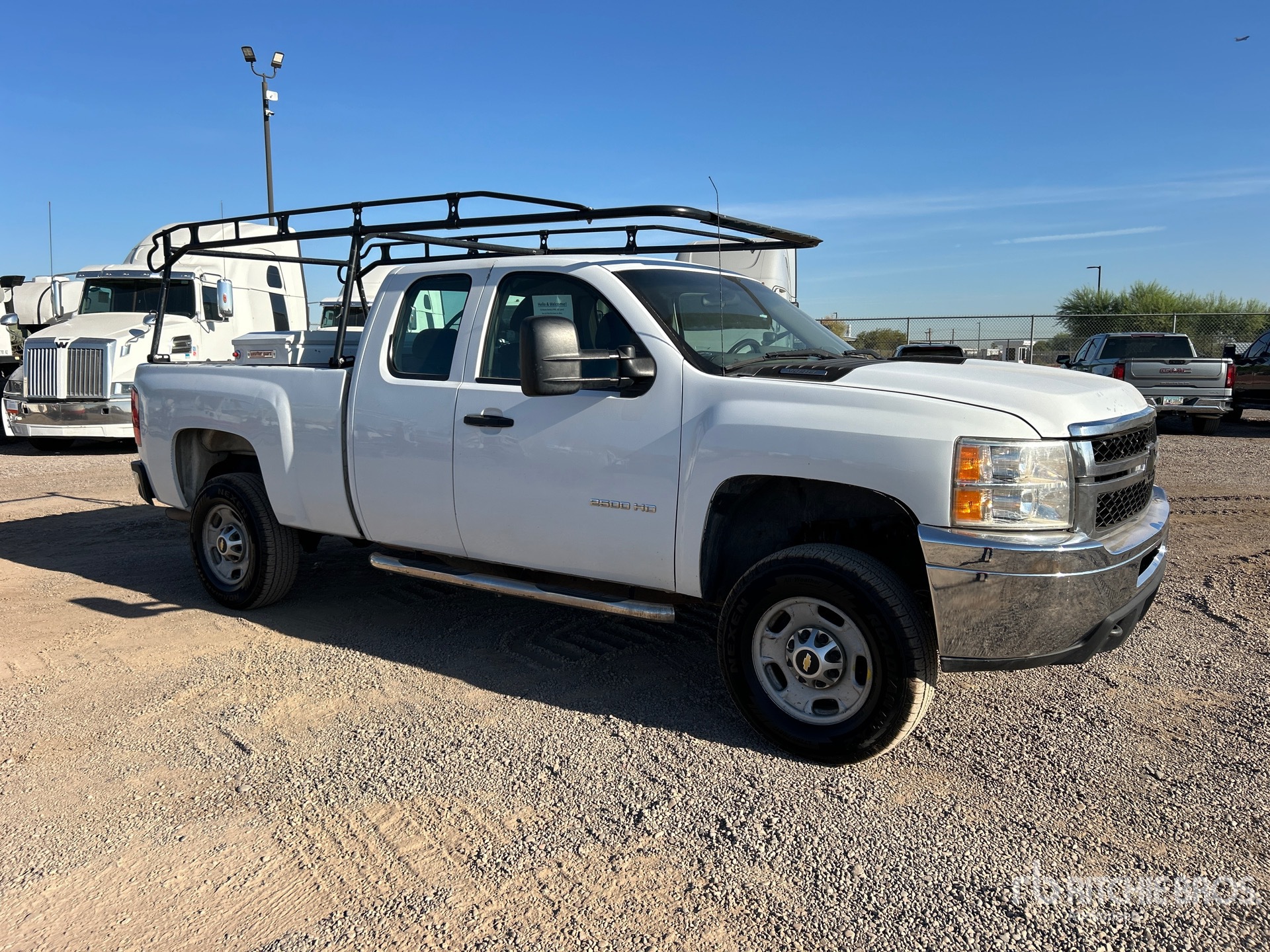 General Appearance with Picture, Right Front Corner