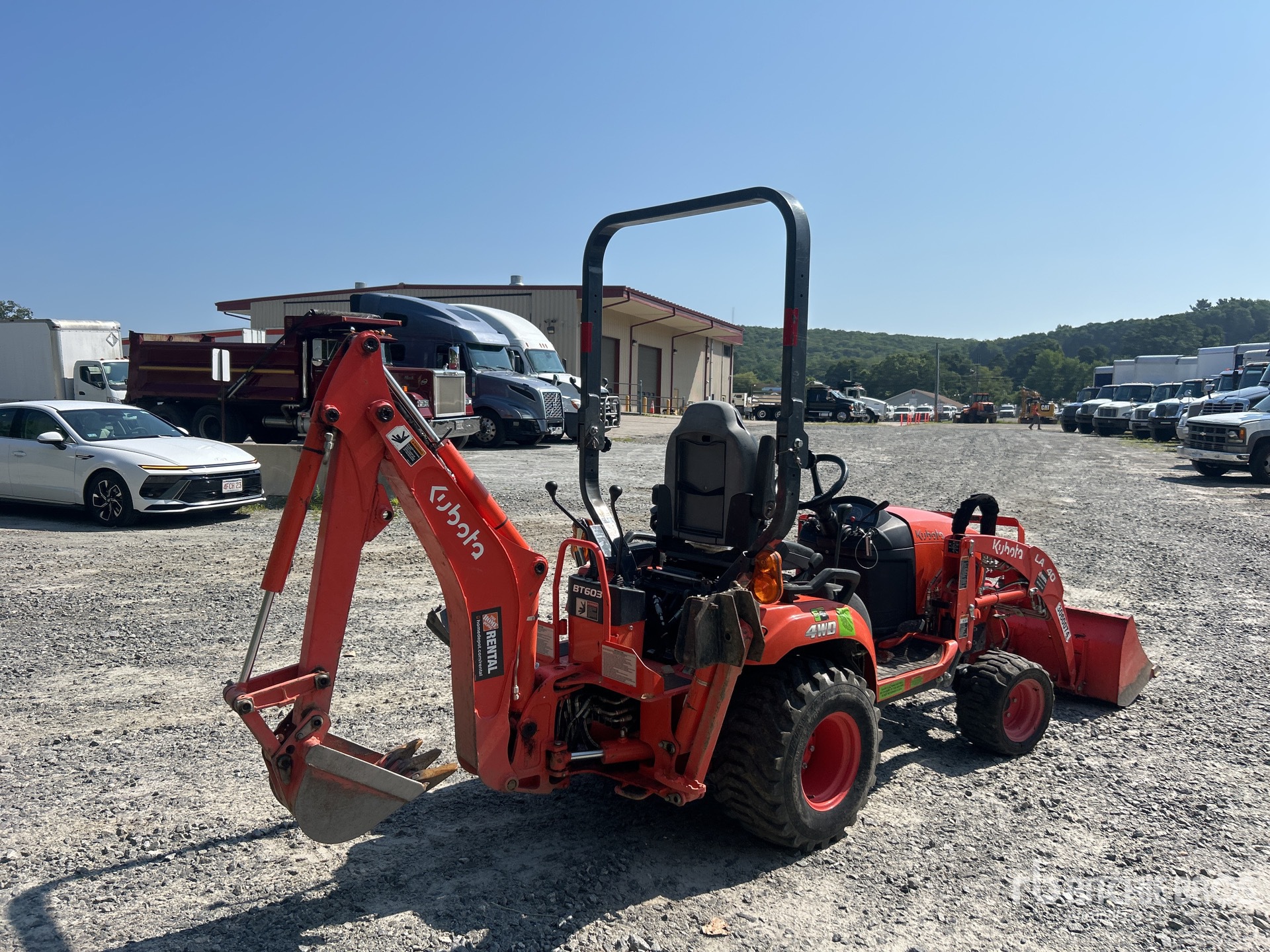 General Appearance with Picture, Right Rear Corner