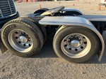 4 Underbody - Truck with 