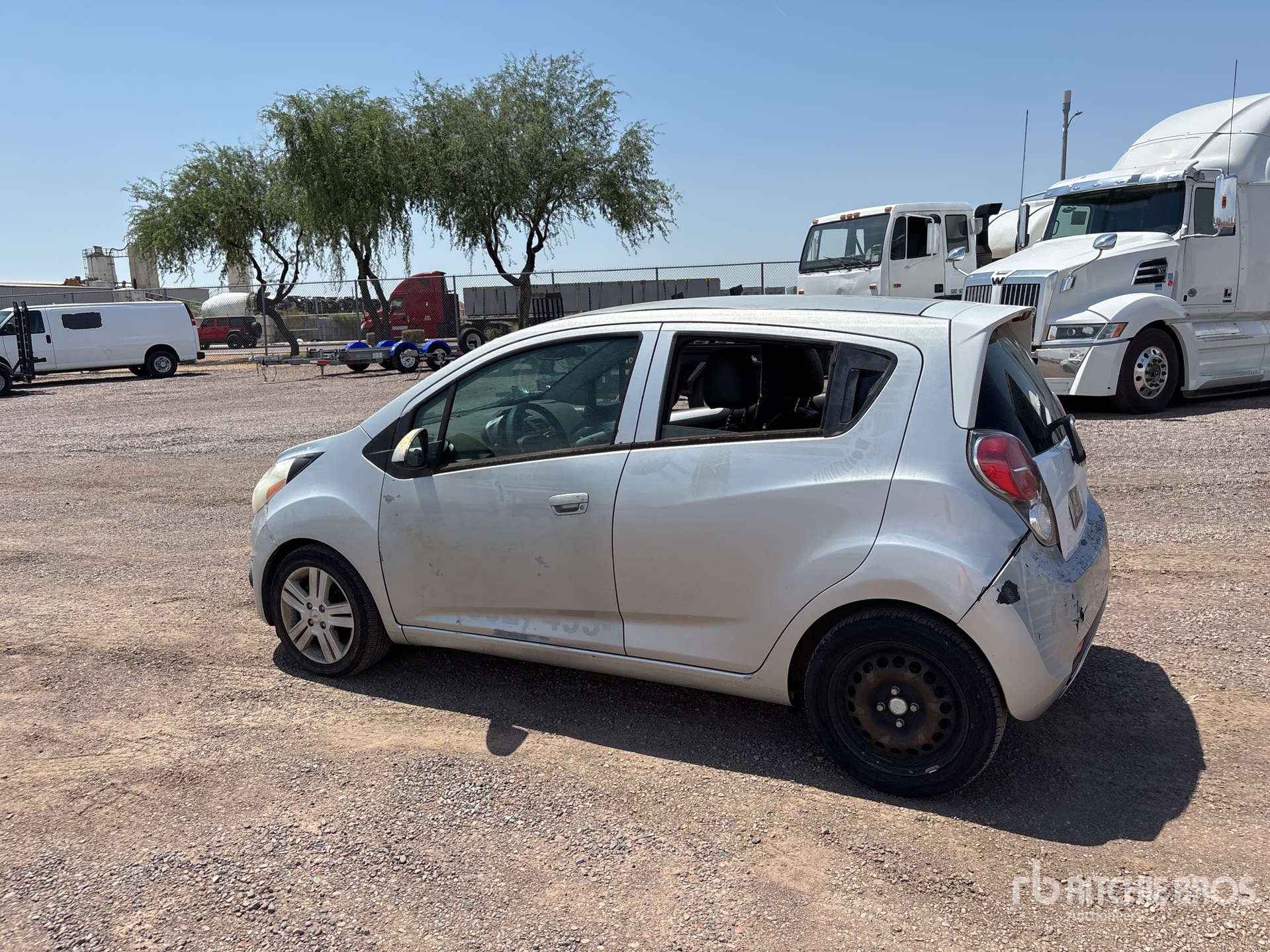 General Appearance with Picture, Left Rear Corner