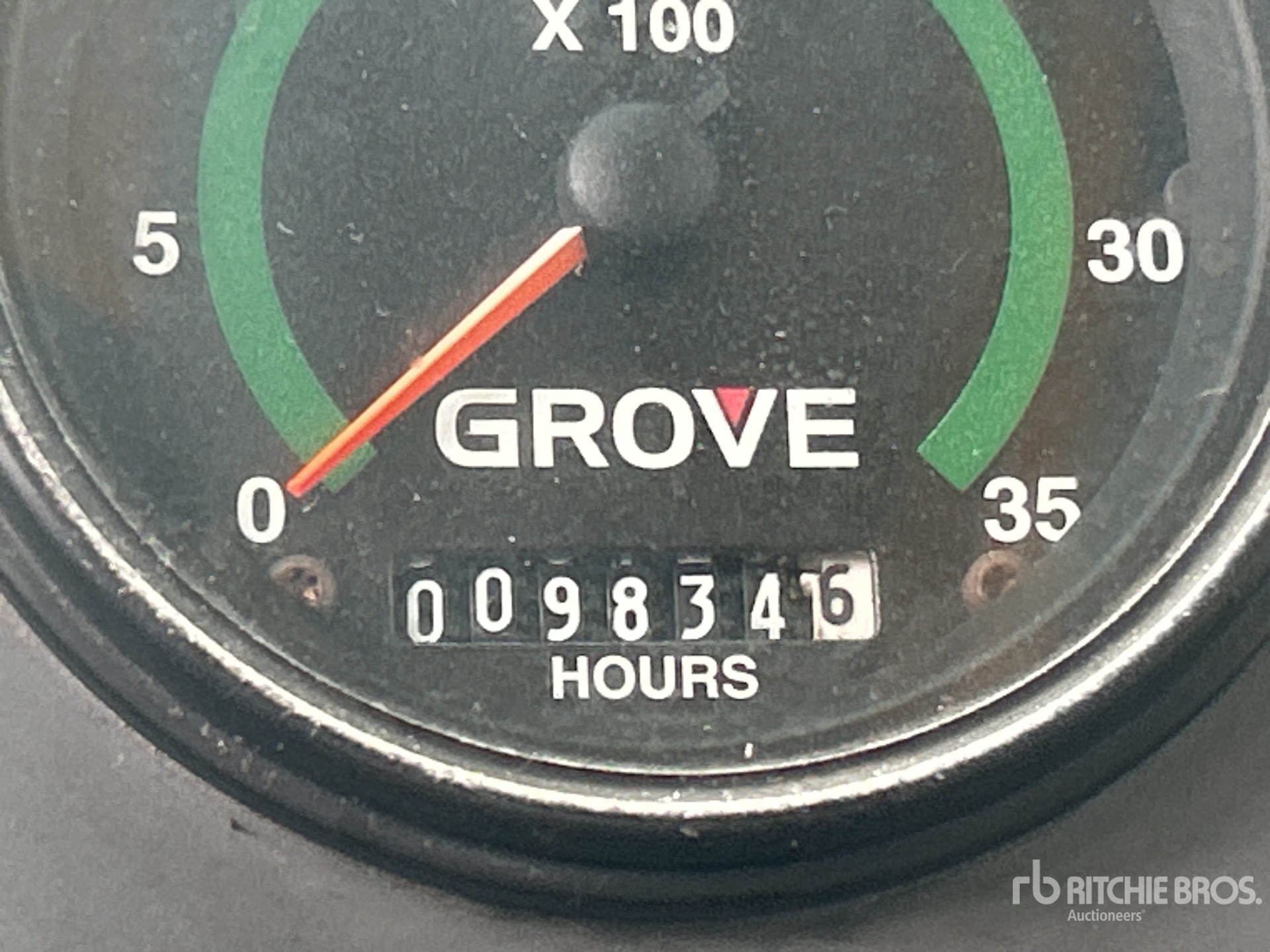 General Appearance with Hour Meter / Odometer
