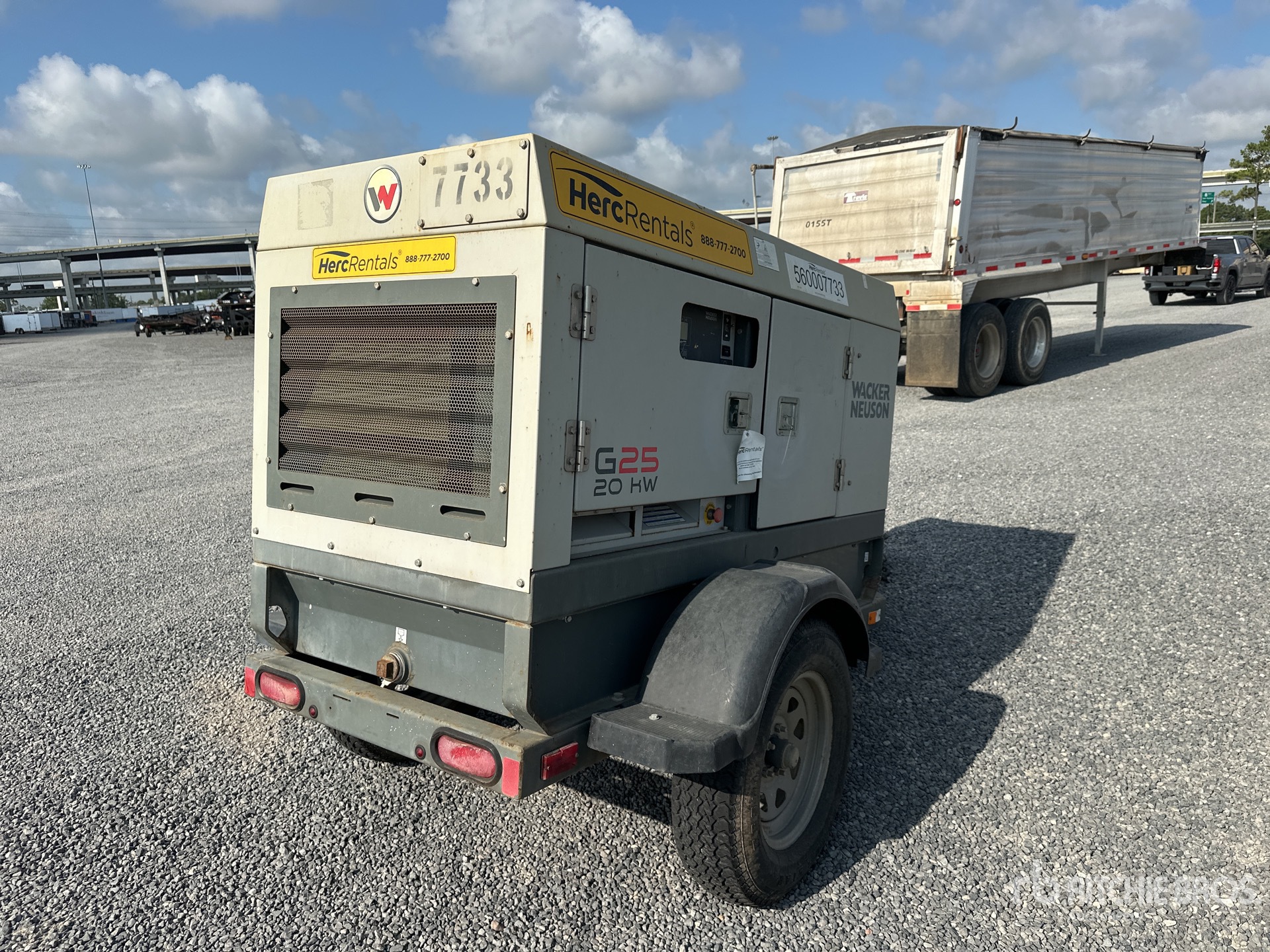 General Appearance with Picture, Right Rear Corner