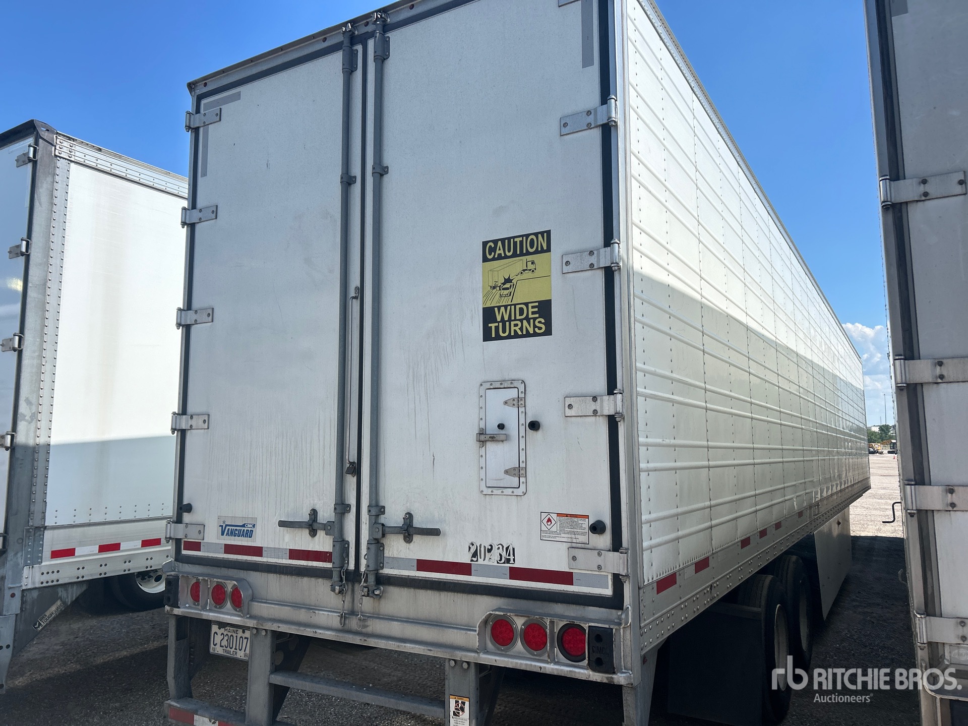 General Appearance with Picture, Right Rear Corner