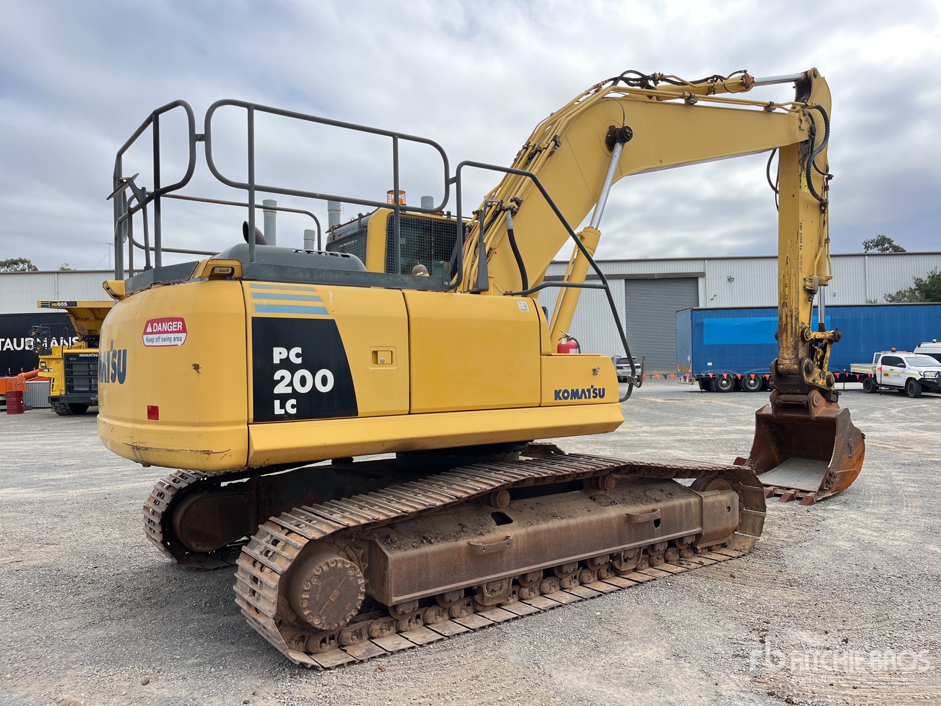 General Appearance with Picture, Right Rear Corner
