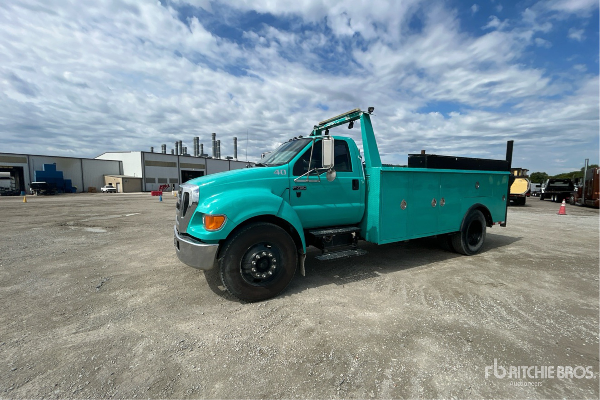 General Appearance with Picture, Left Front Corner