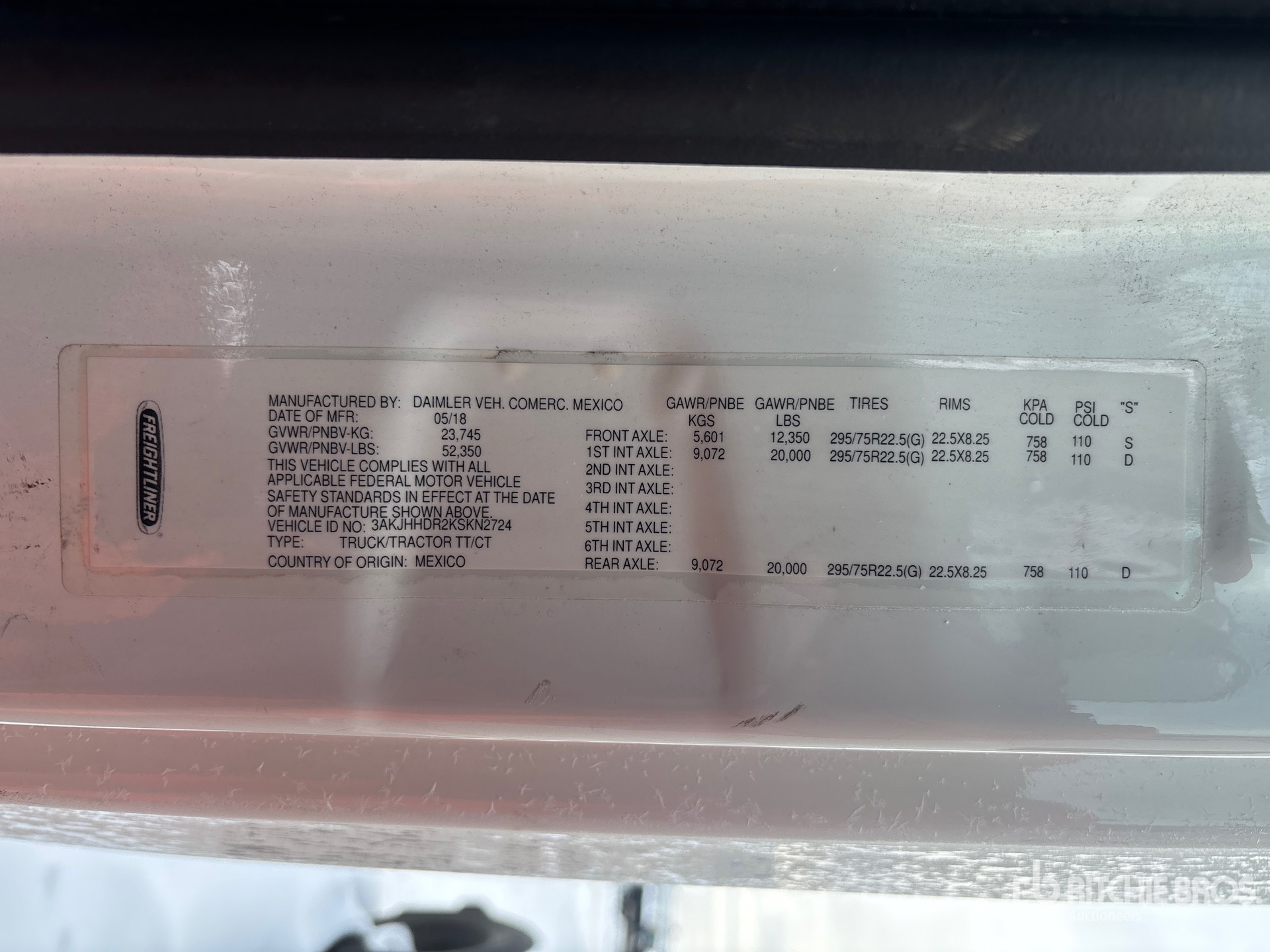 General Appearance with Serial Number / VIN