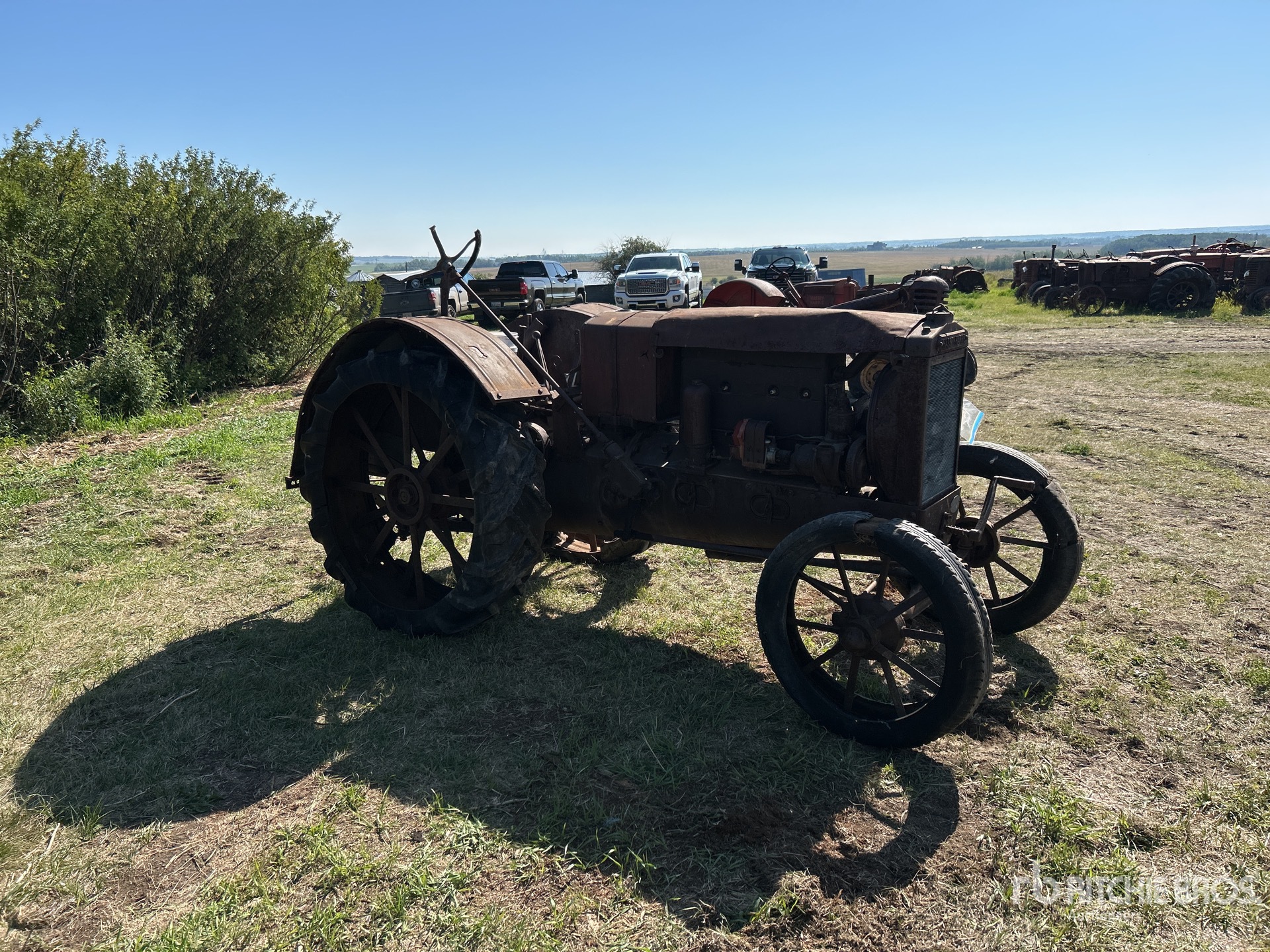 General Appearance with Picture, Right Front Corner