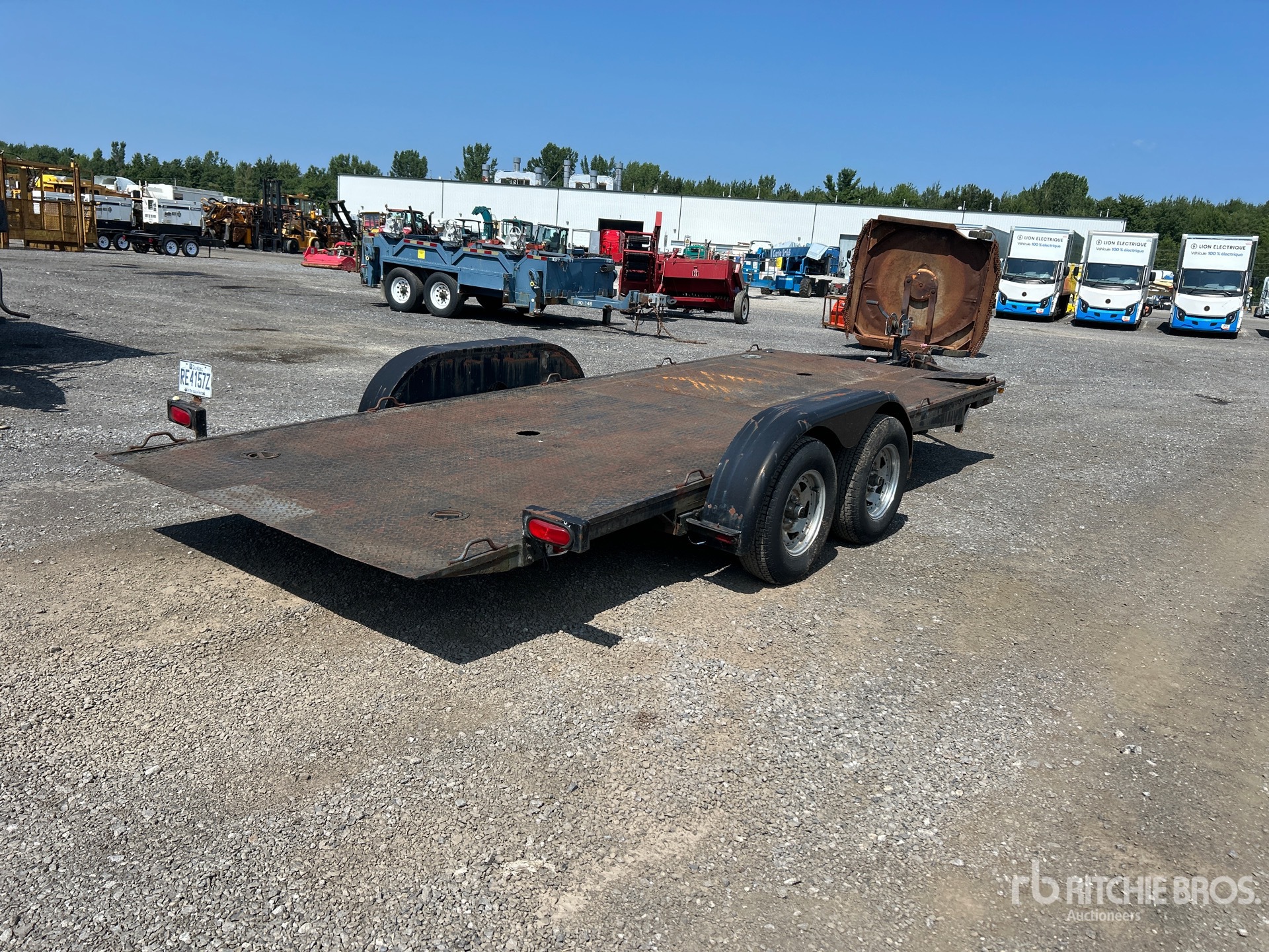 General Appearance with Picture, Right Rear Corner
