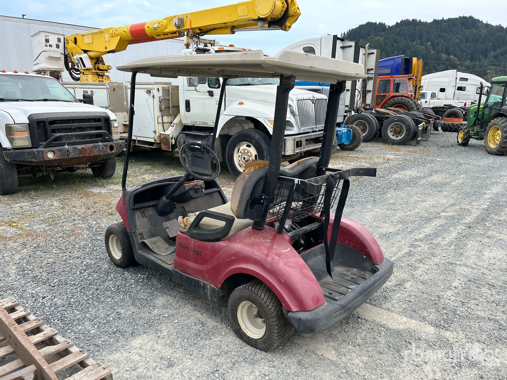 General Appearance with Picture, Left Rear Corner