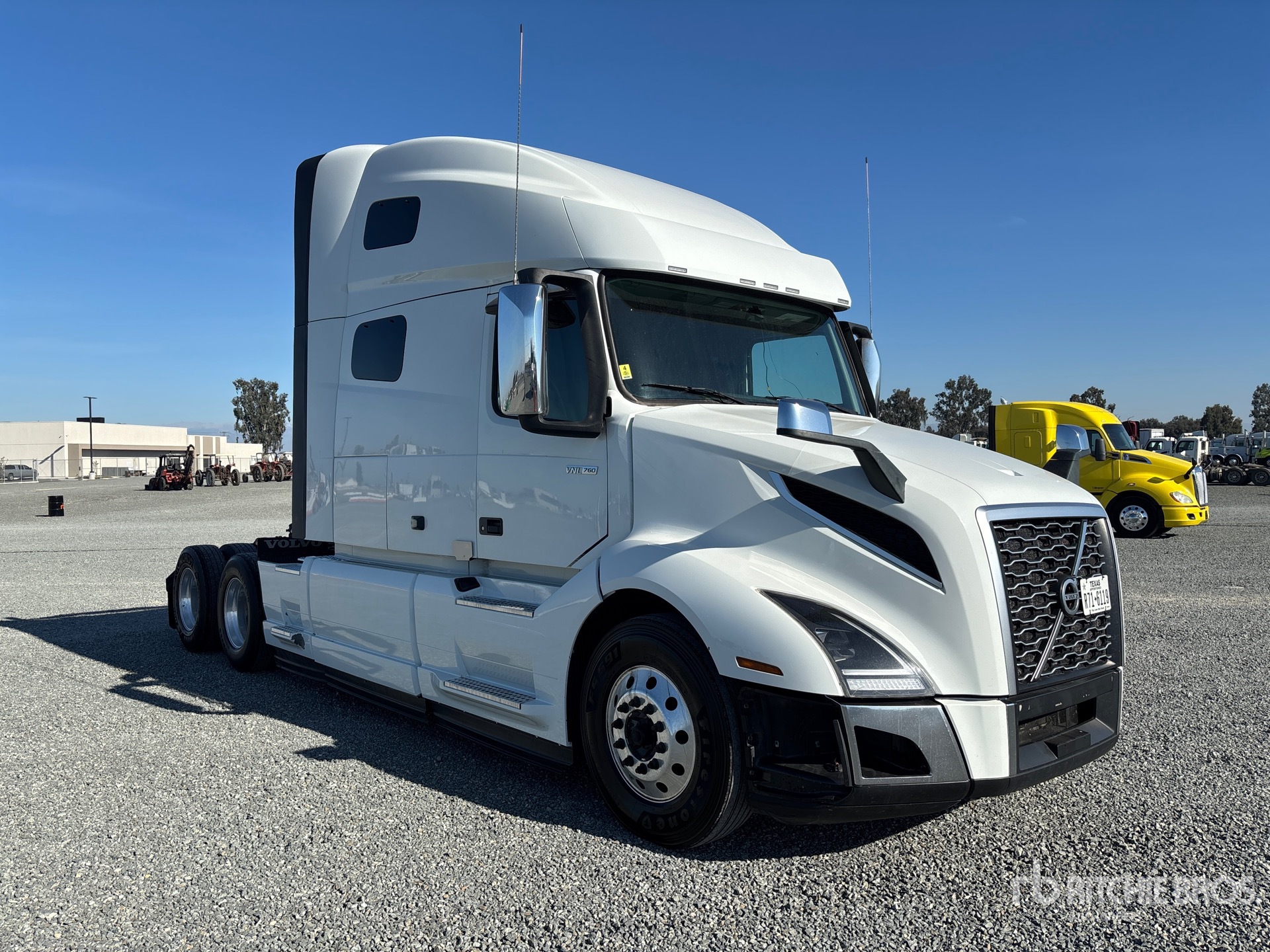 General Appearance with Bild, Ecke vorne rechts