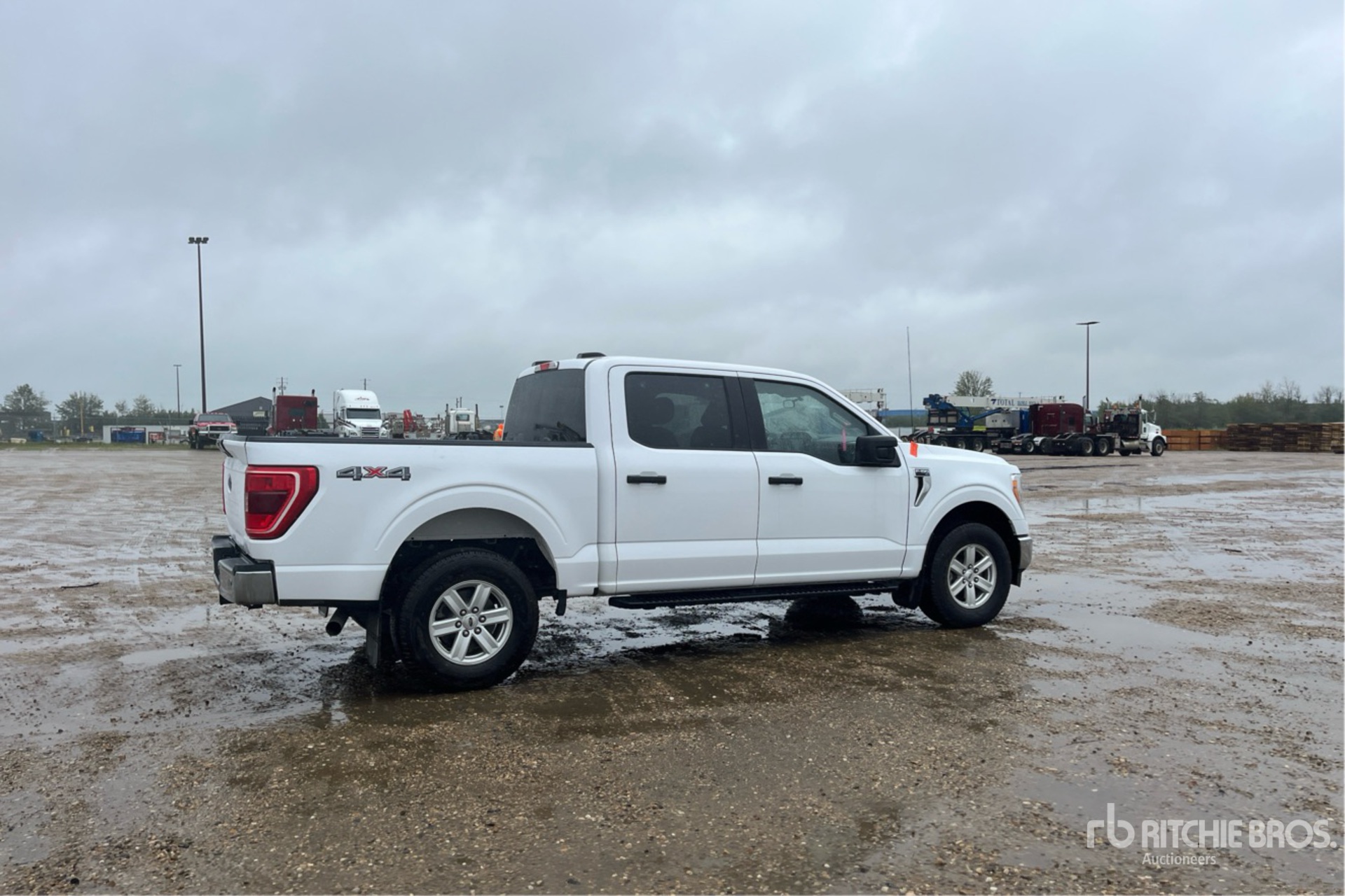 General Appearance with Picture, Right Rear Corner
