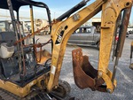 v2 Chassis - Excavator with 