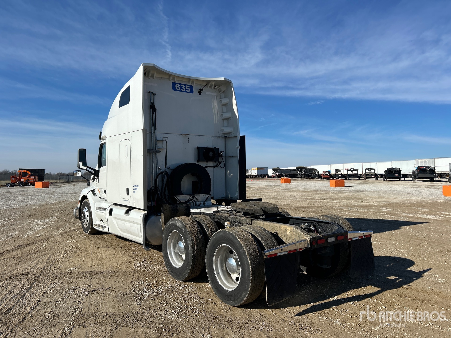 General Appearance with Imagen: esquina trasera izquierda