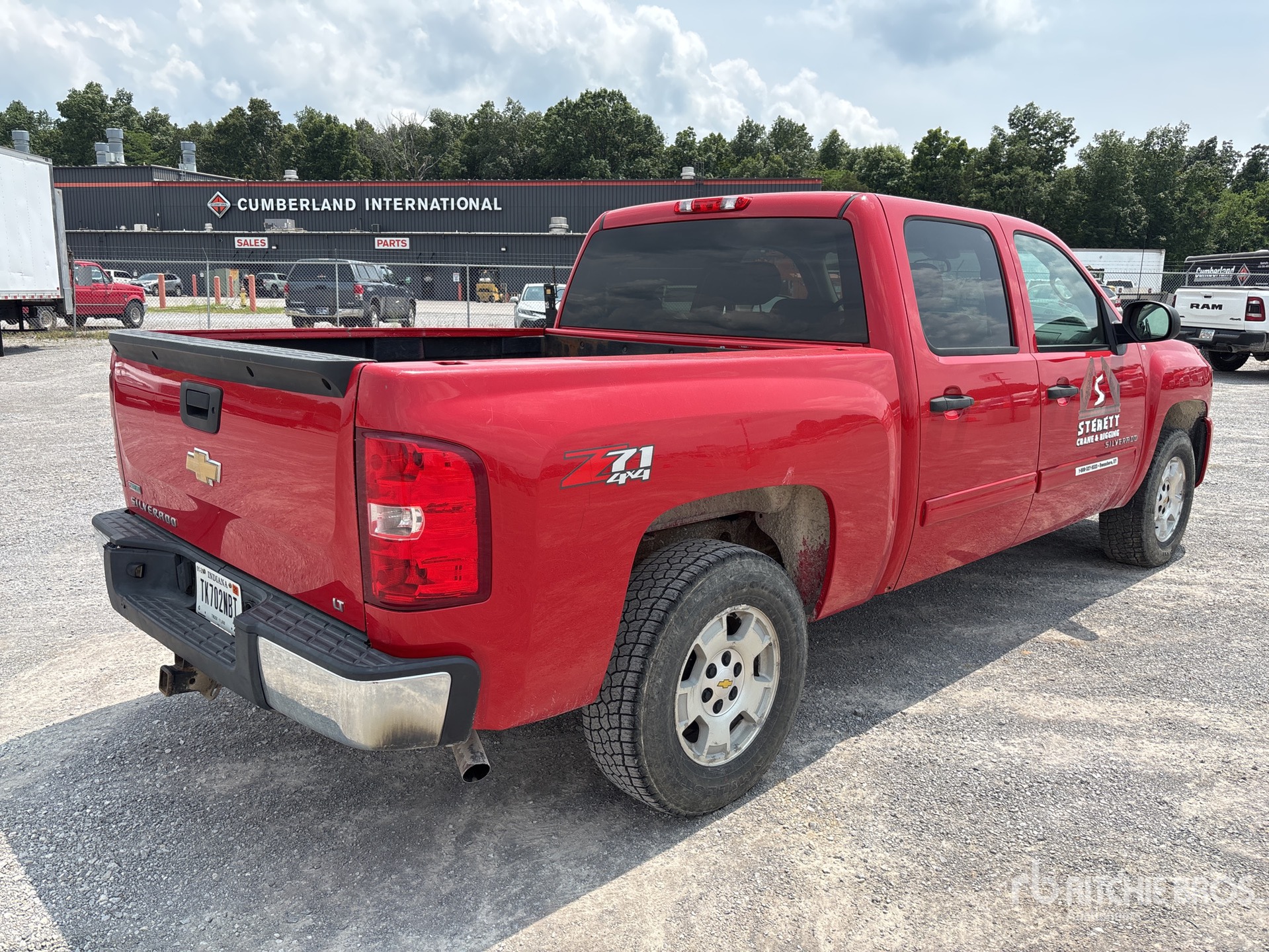 General Appearance with Picture, Right Rear Corner