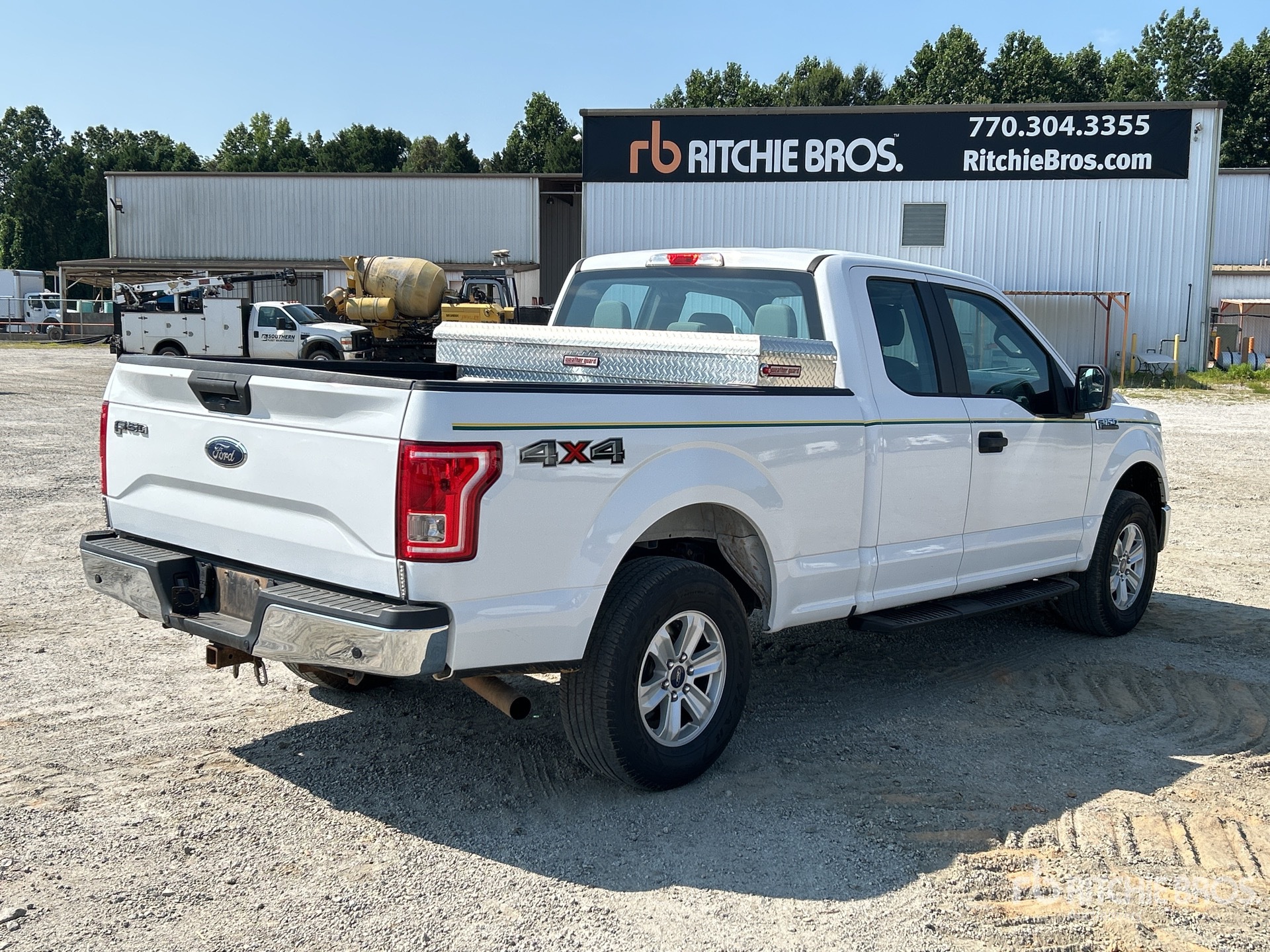 General Appearance with Picture, Right Rear Corner