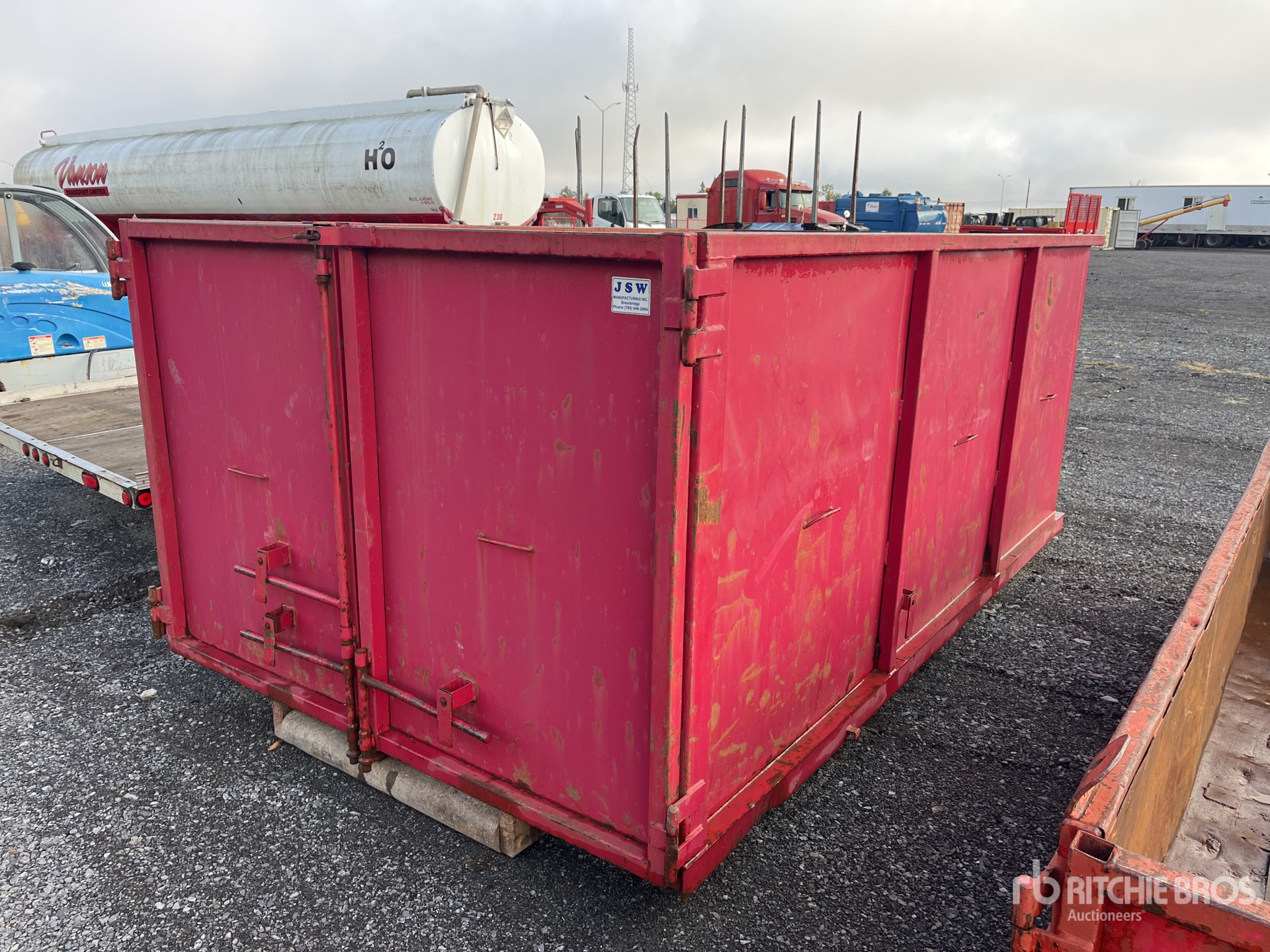 General Appearance with Picture, Right Rear Corner