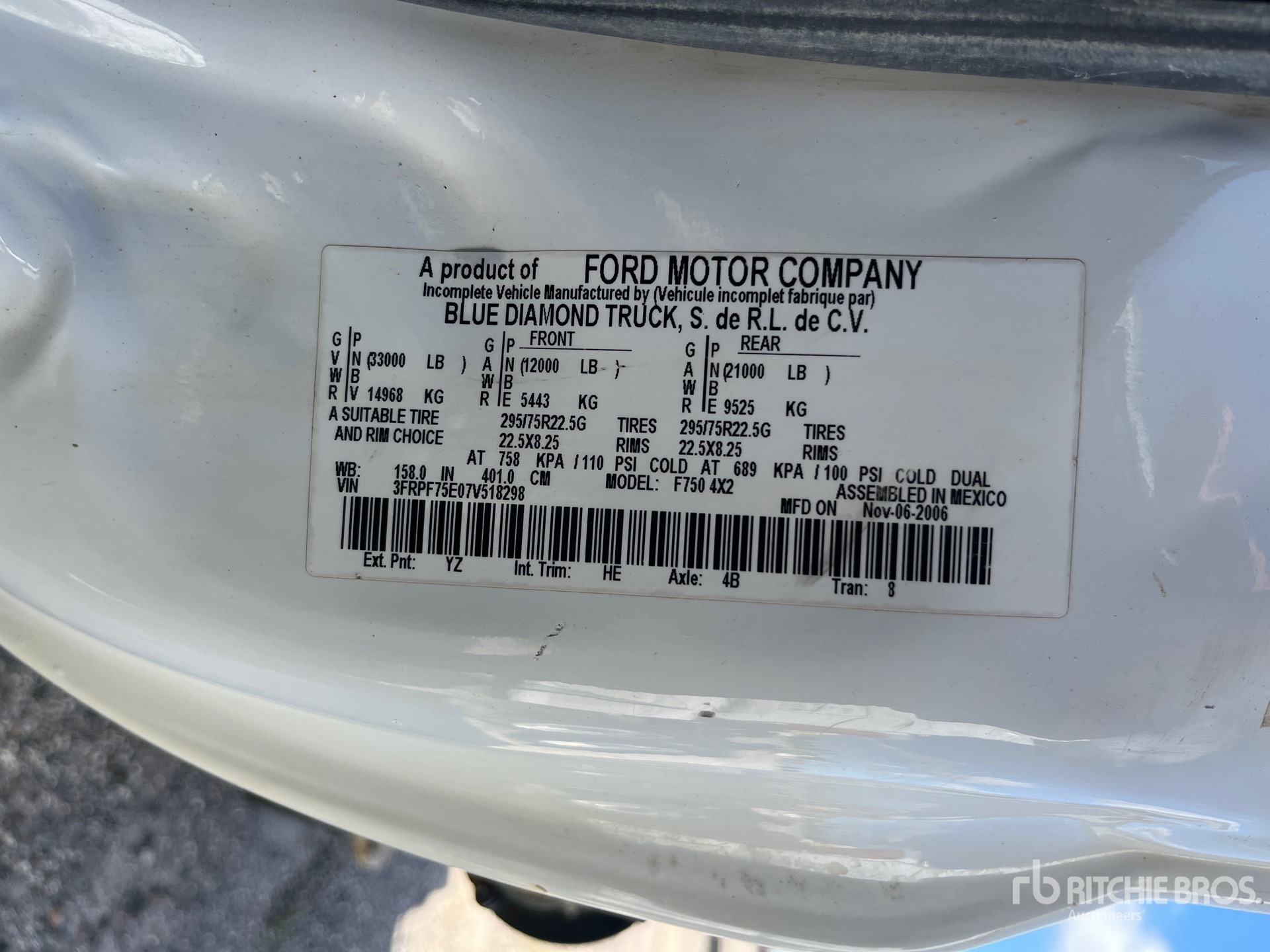 General Appearance with Serial Number / VIN