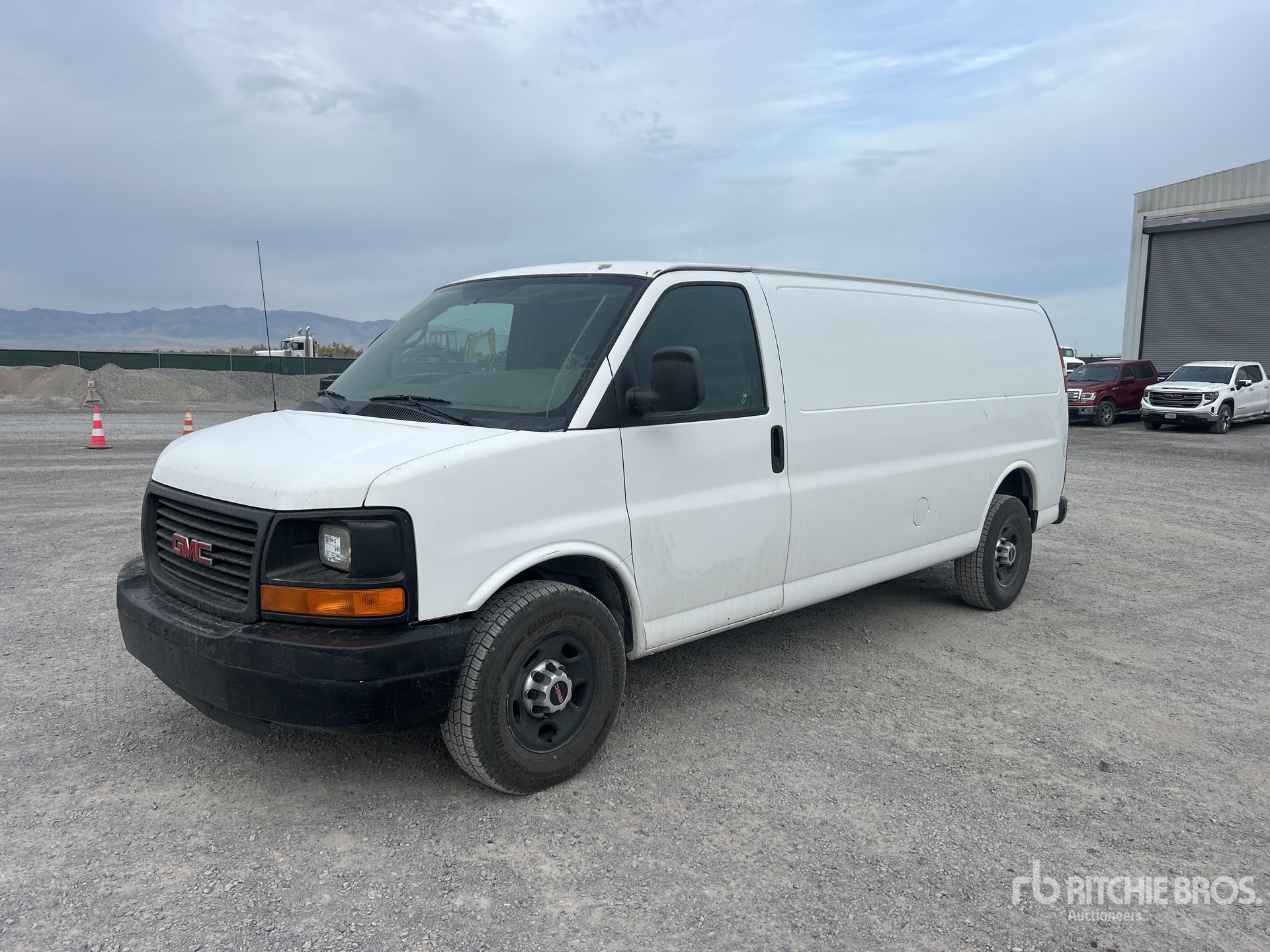 General Appearance with Picture, Left Front Corner