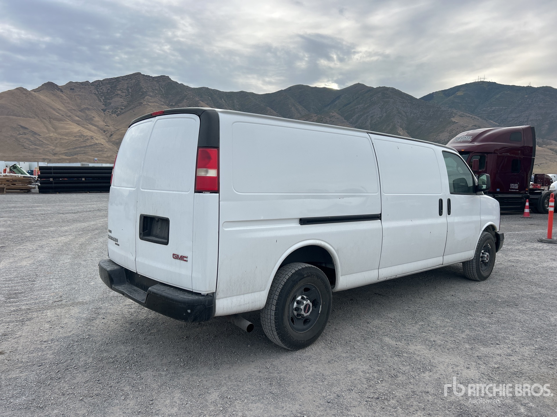 General Appearance with Picture, Right Rear Corner