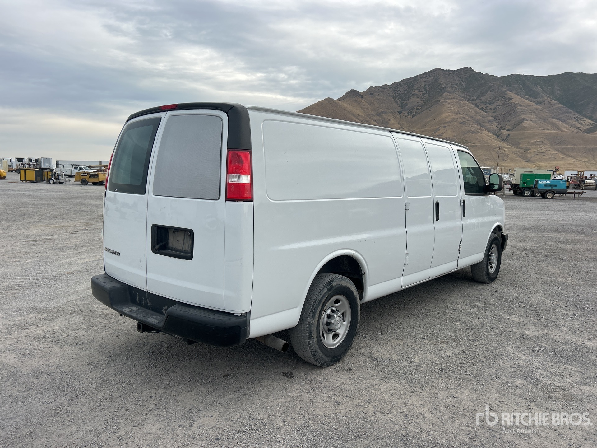 General Appearance with Picture, Right Rear Corner