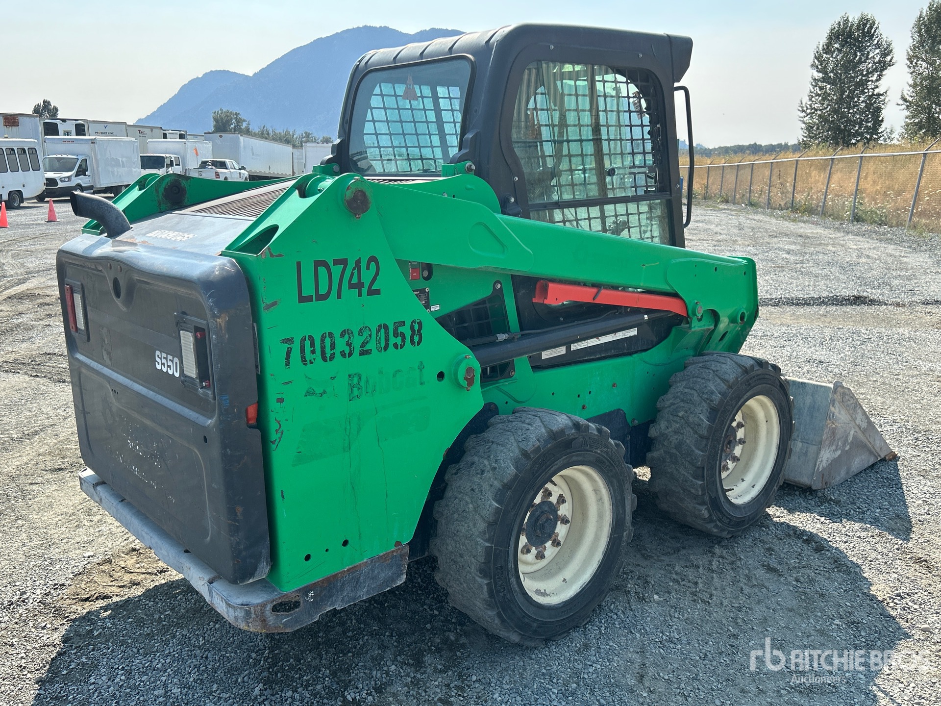 General Appearance with Picture, Right Rear Corner