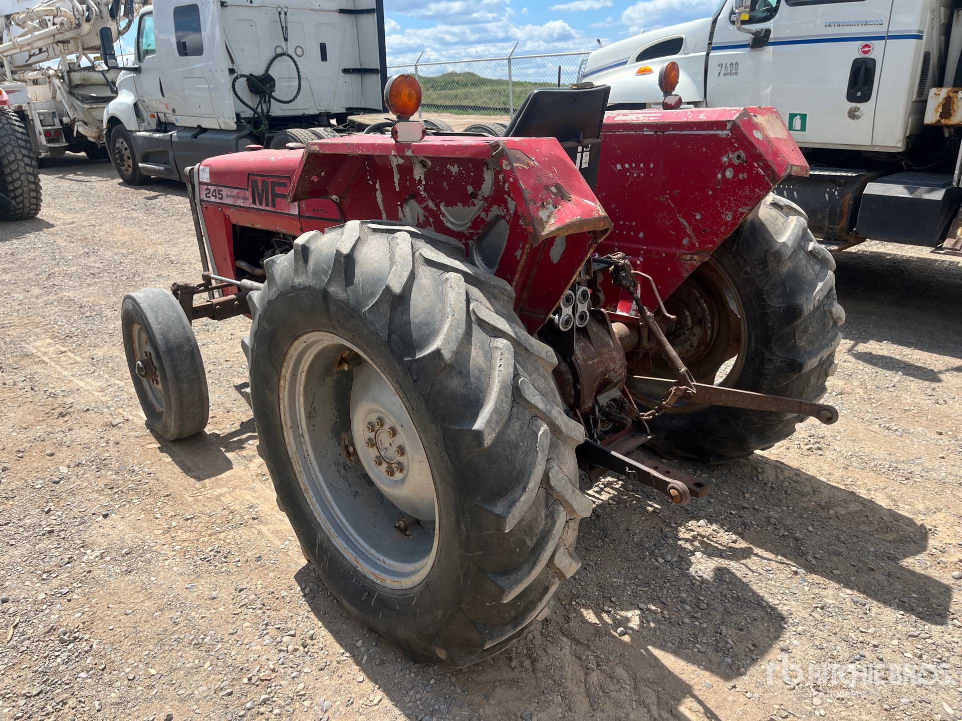 General Appearance with Picture, Left Rear Corner