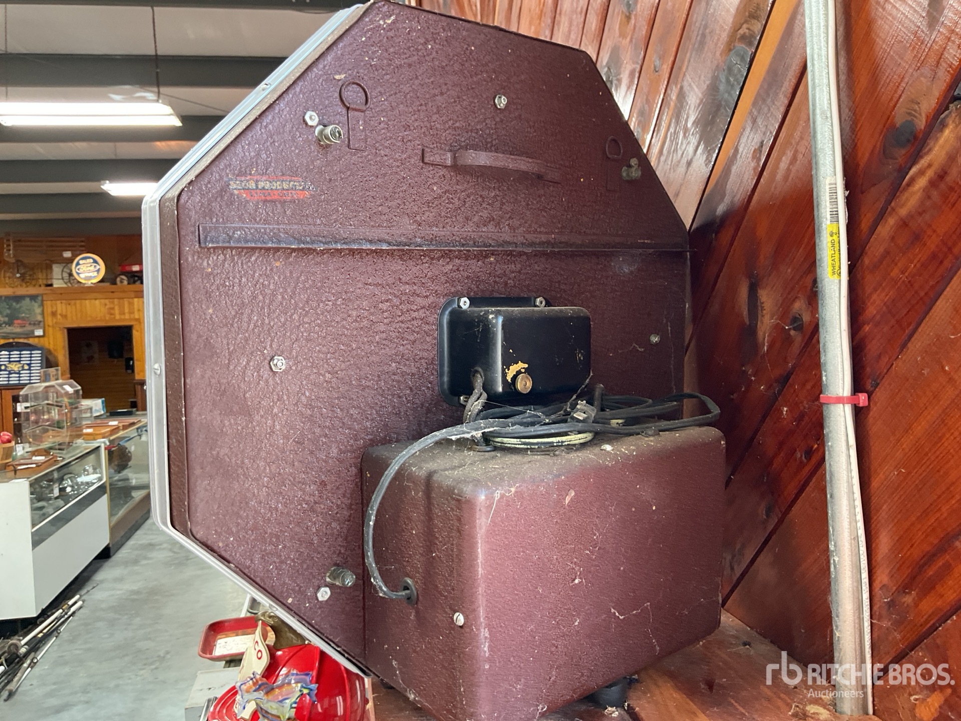 General Appearance with Picture, Left Rear Corner