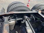 4 Underbody - Truck with 