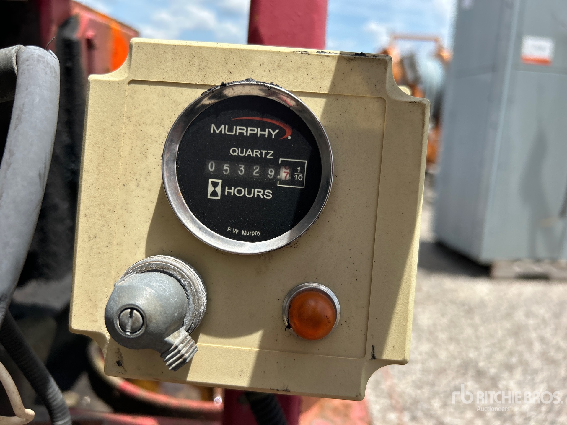 General Appearance with Hour Meter / Odometer