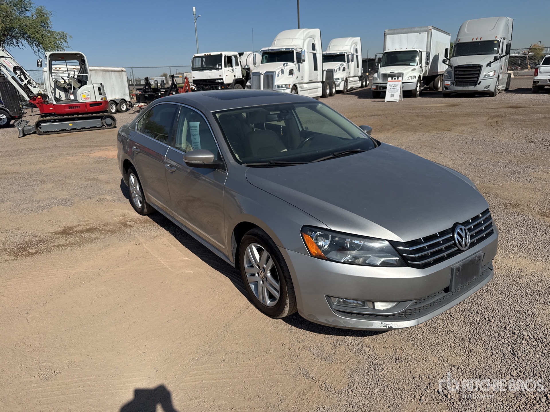 General Appearance with Picture, Right Front Corner