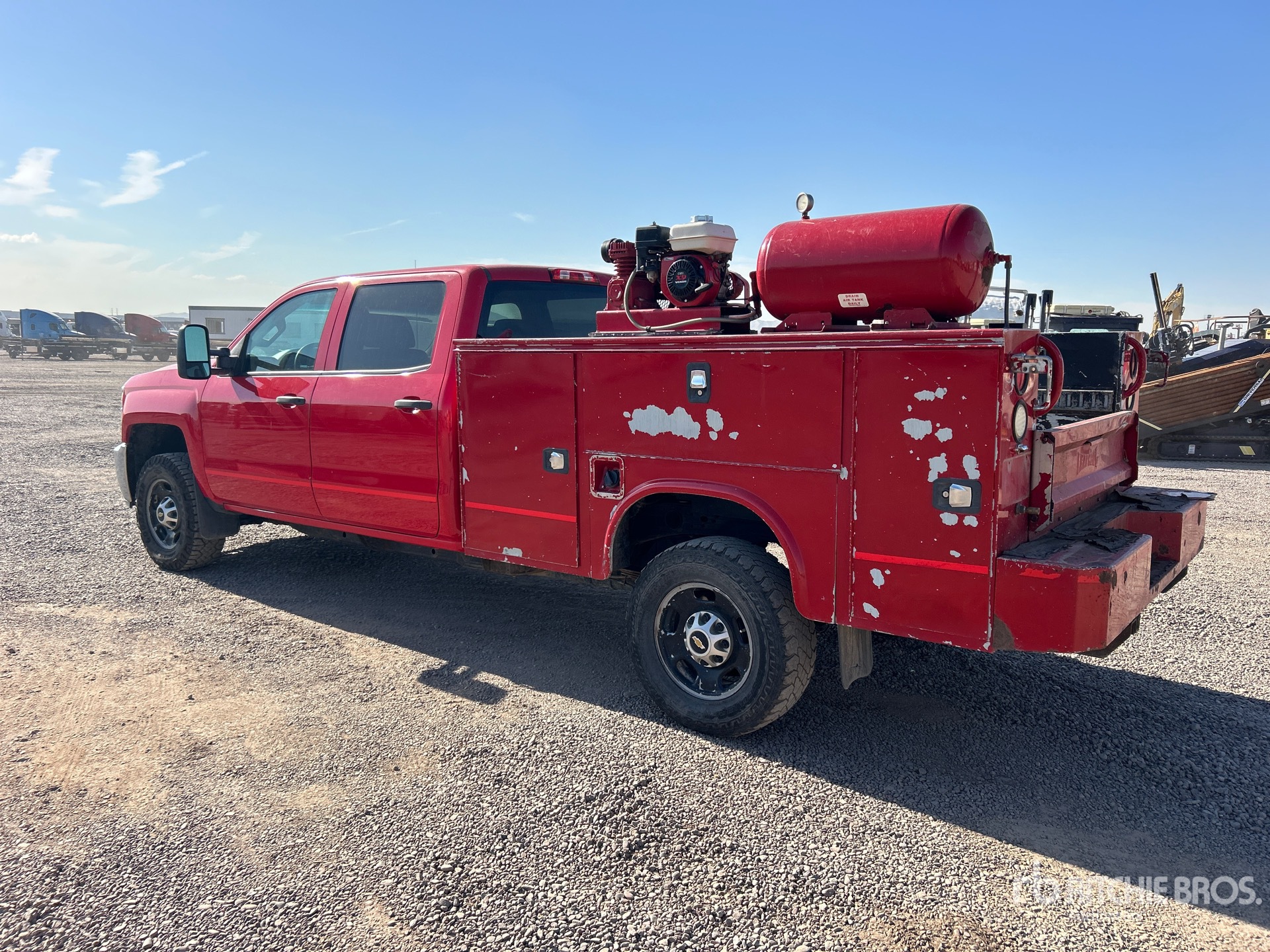 General Appearance with Picture, Left Rear Corner