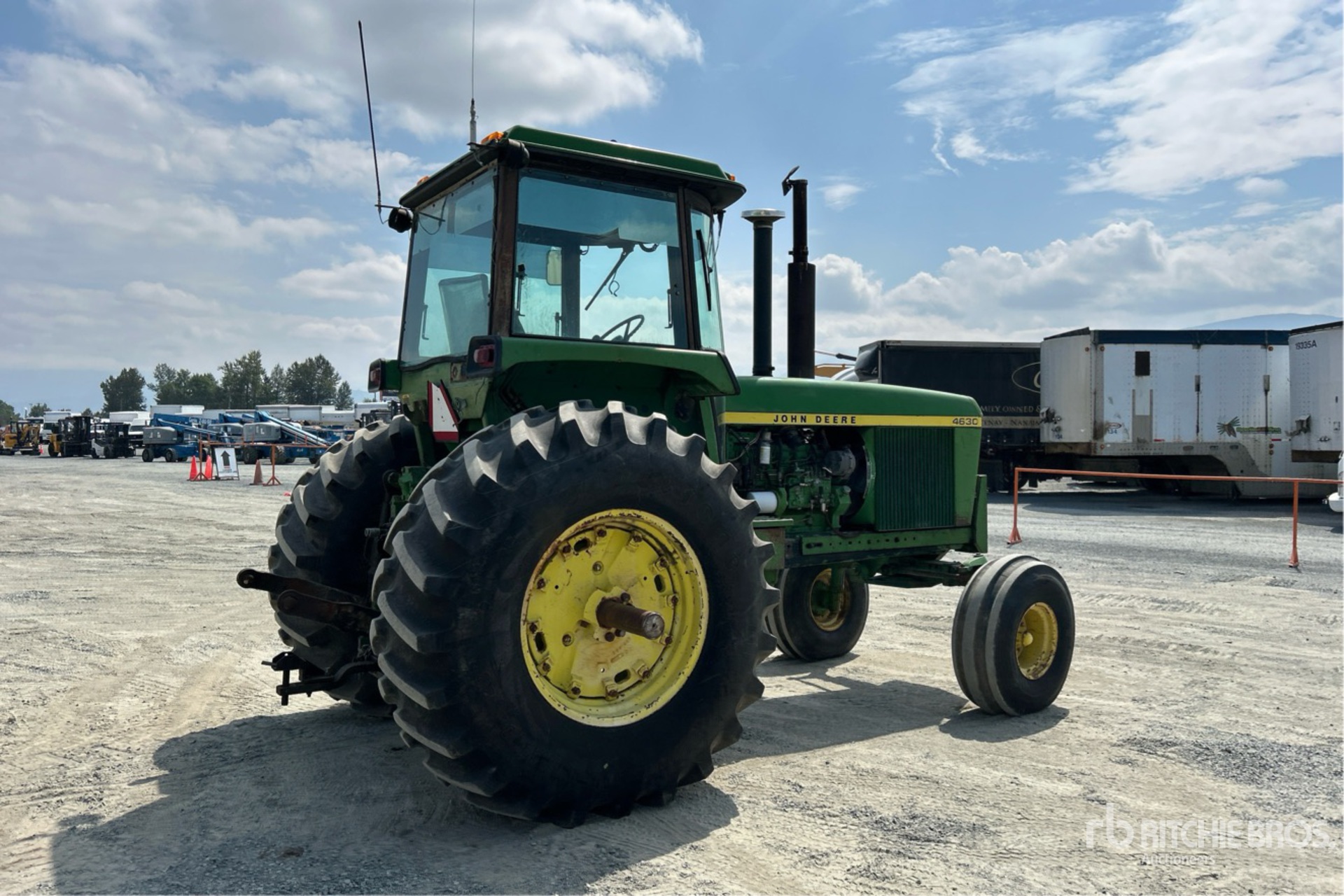 General Appearance with Picture, Right Rear Corner