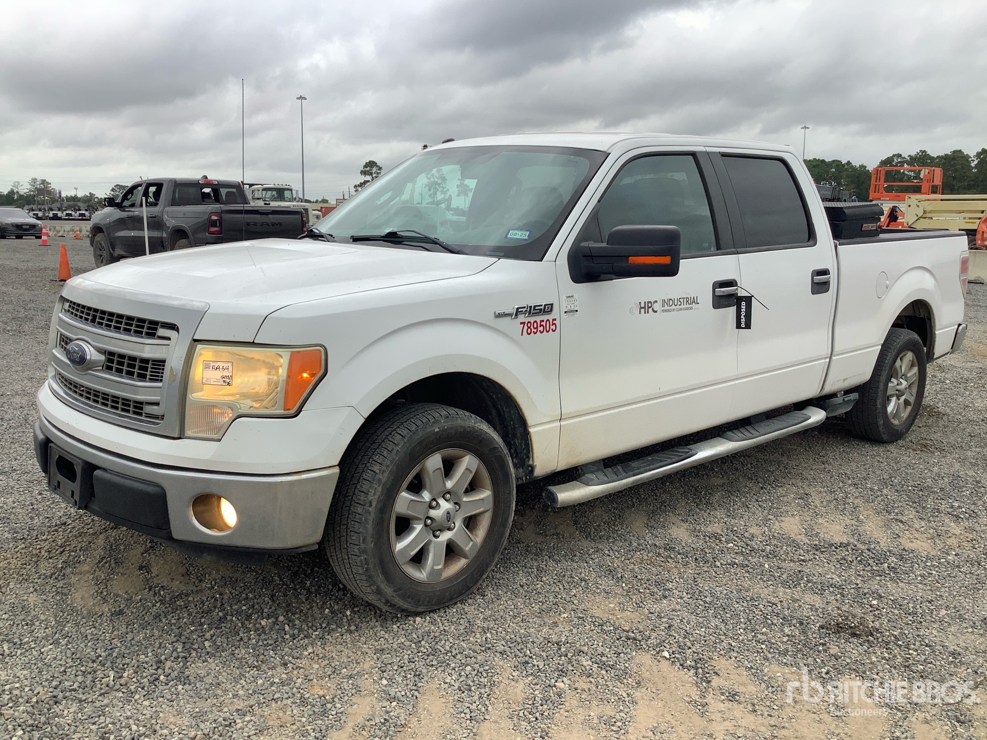 General Appearance with Picture, Left Front Corner