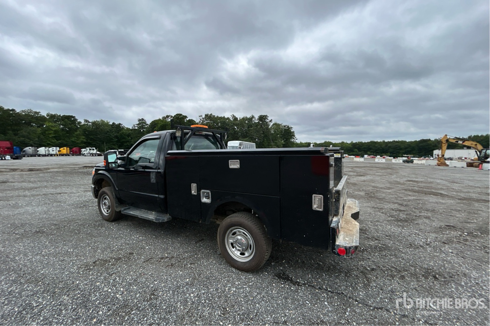 General Appearance with Picture, Left Rear Corner