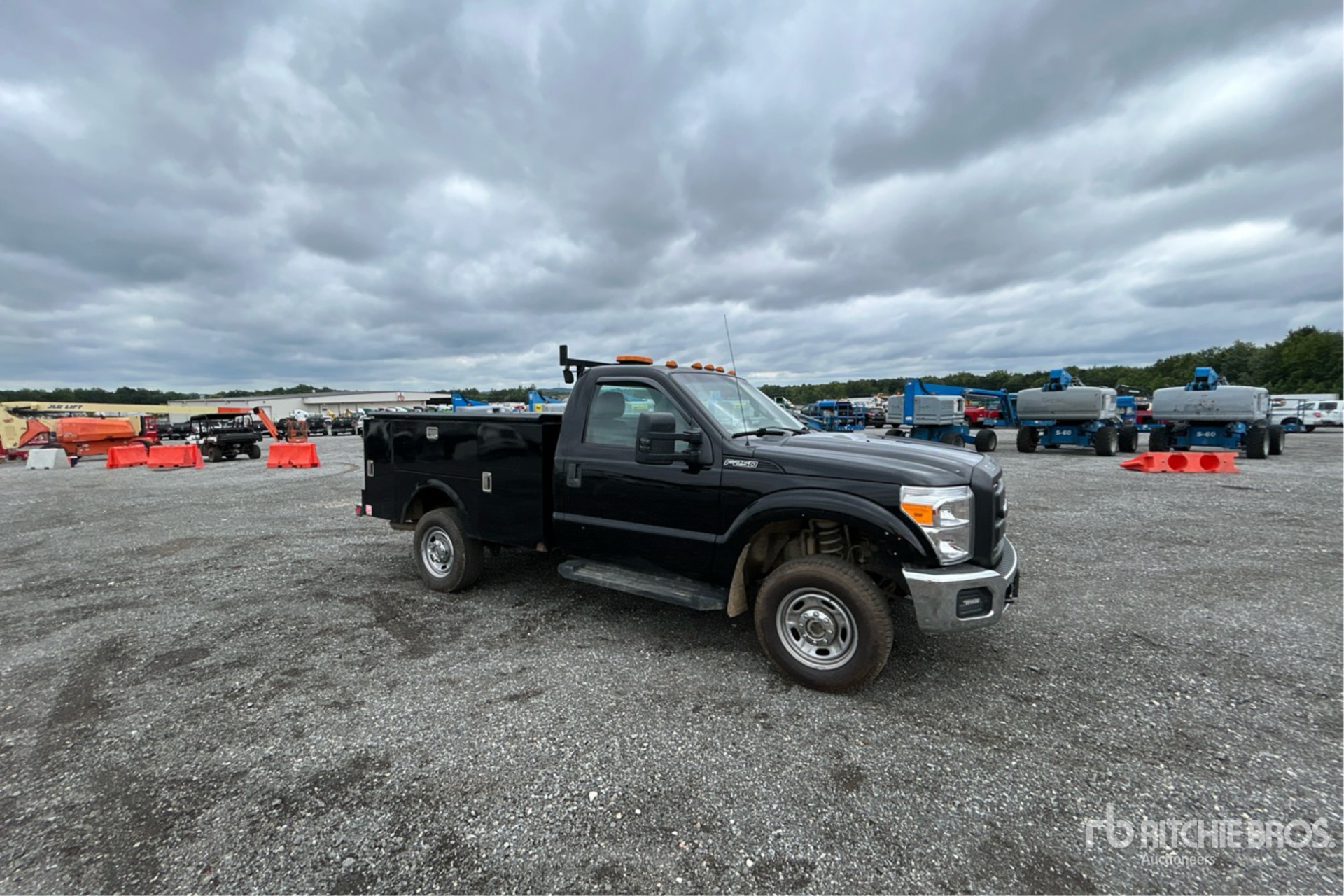 General Appearance with Picture, Right Front Corner