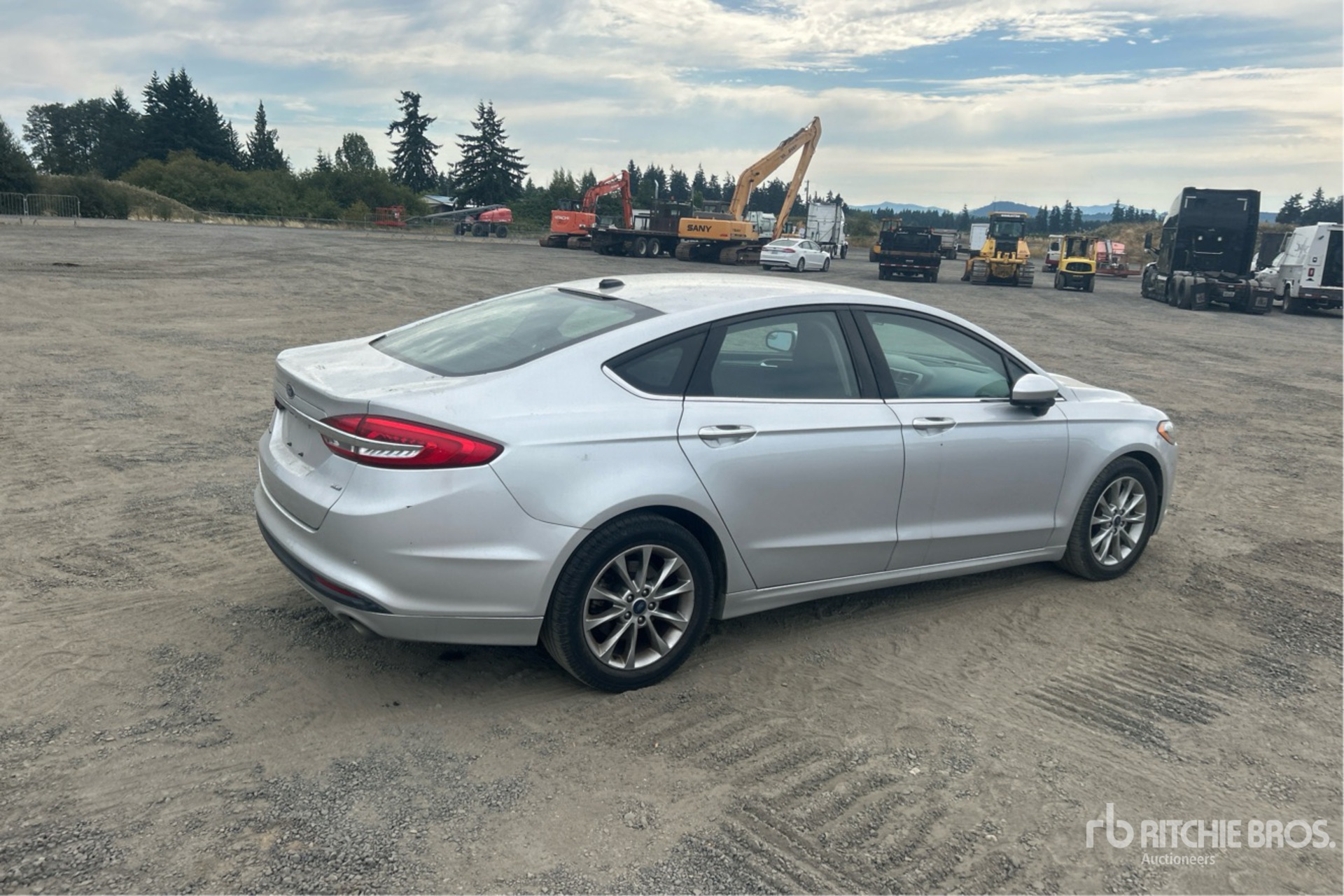 General Appearance with Picture, Right Rear Corner