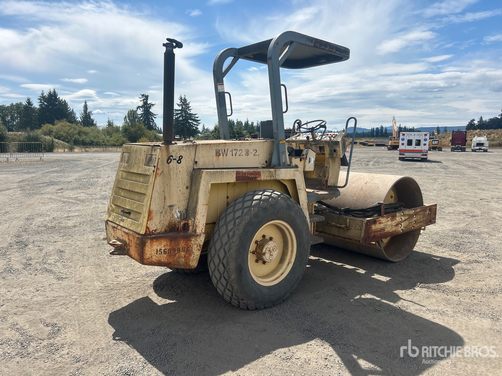 General Appearance with Picture, Right Rear Corner