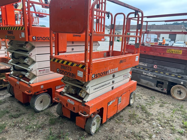 2018 Snorkel S3219E Electric Scissor Lift (Inoperable)