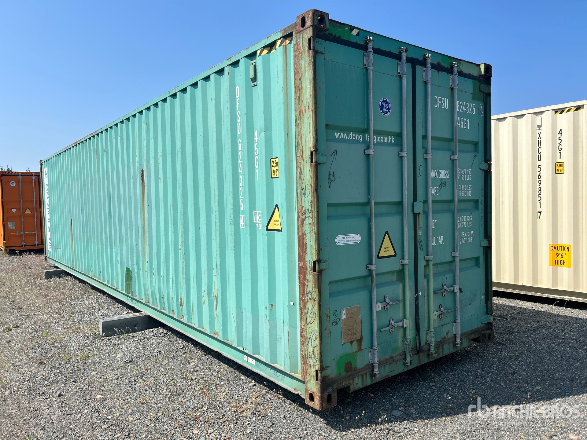 General Appearance with Picture, Right Front Corner