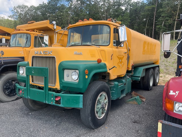 1978 Mack DM600 6x4 Water Truck