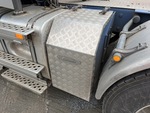 4 Underbody - Truck with 