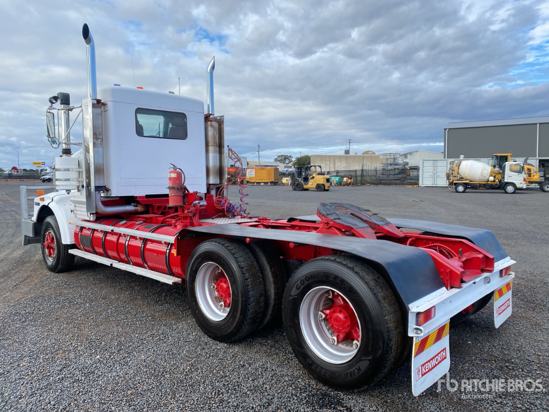 General Appearance with Picture, Right Rear Corner