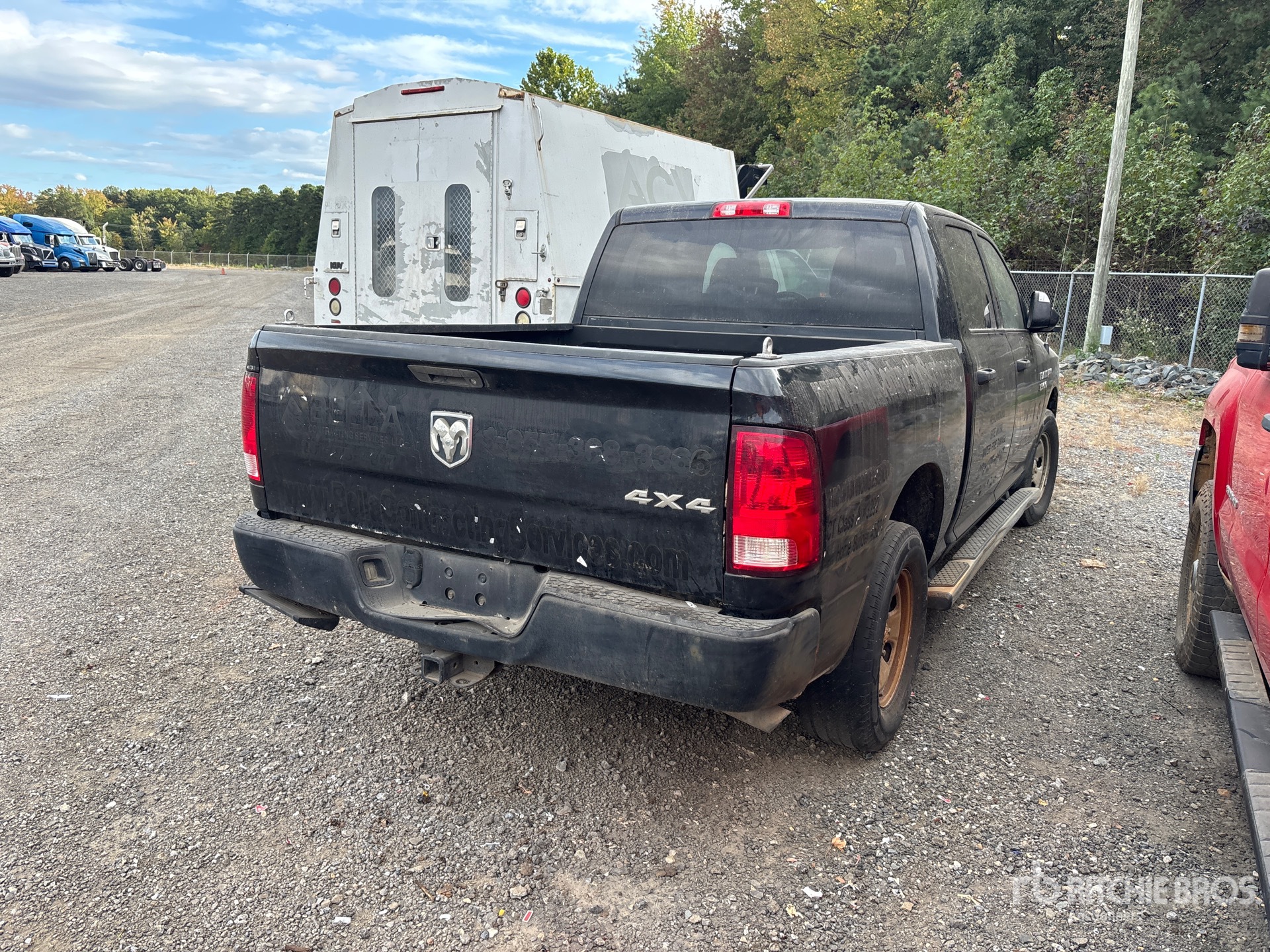 General Appearance with Picture, Right Rear Corner