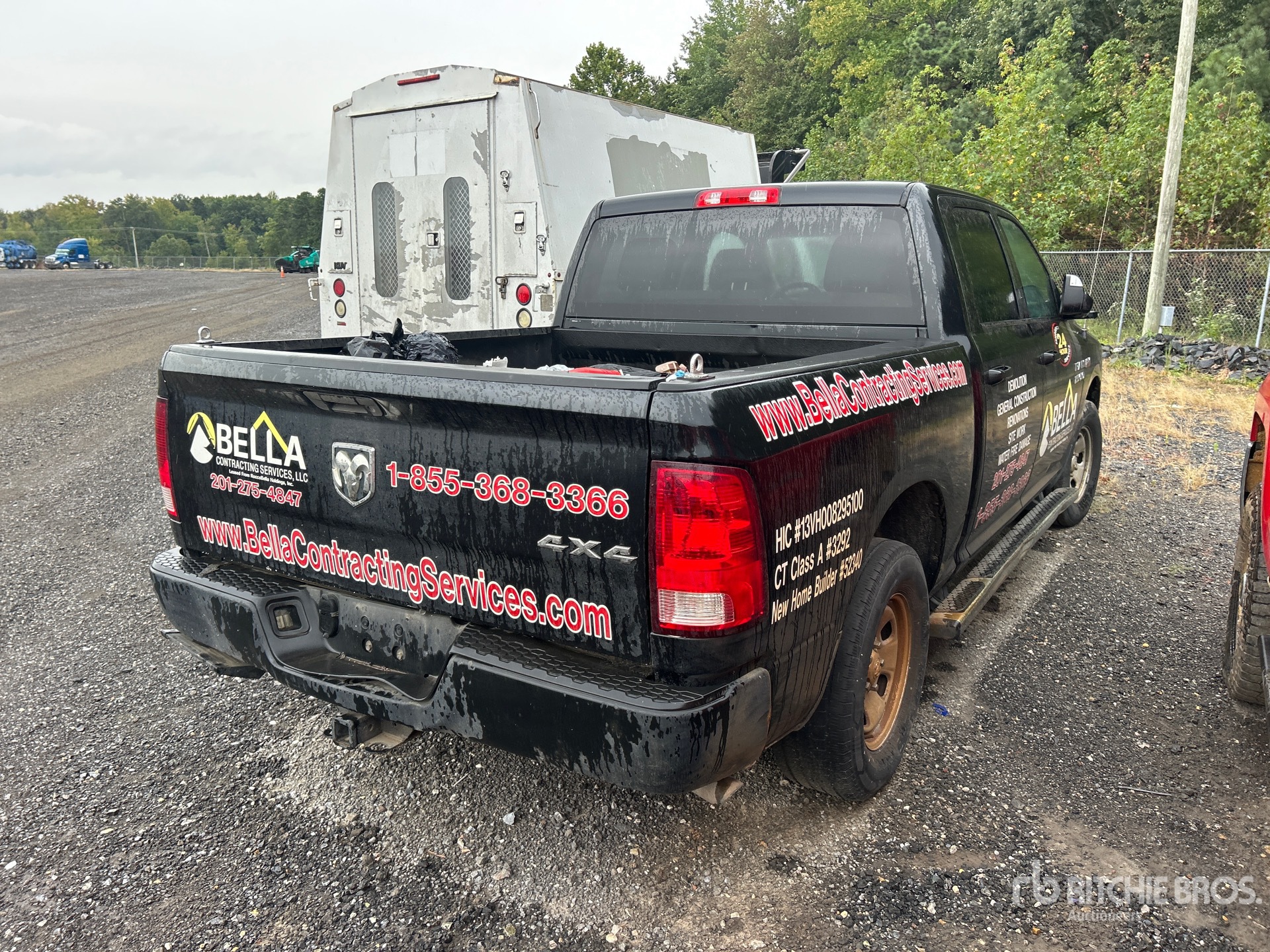 General Appearance with Picture, Right Rear Corner