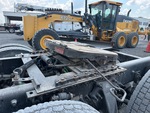 4 Underbody - Truck with 